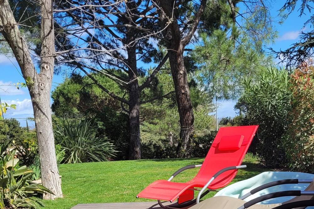 Photo of Outdoor in Pont-Saint-Esprit