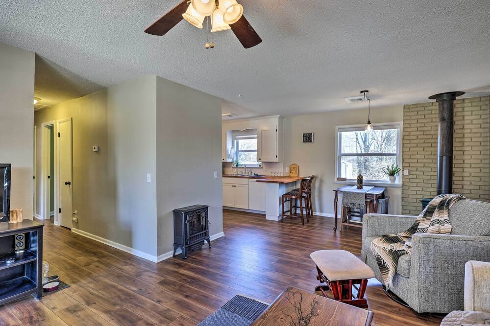Photo of Livingroom in Fayetteville