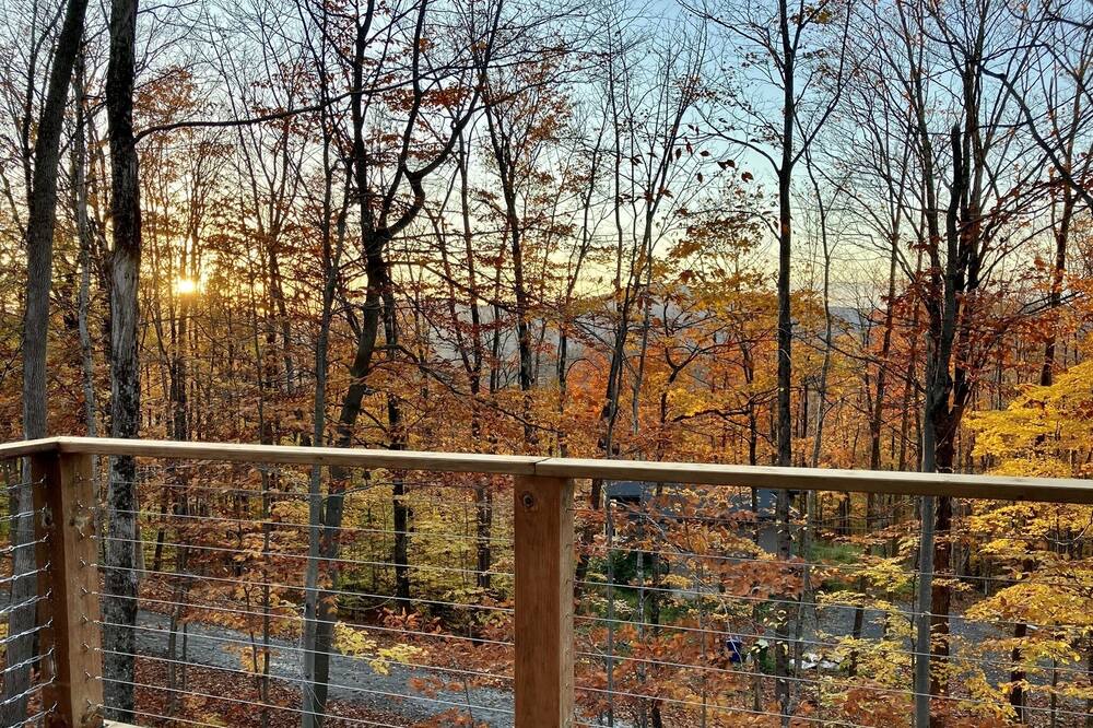 Photo of Outdoor in Bolton-Est