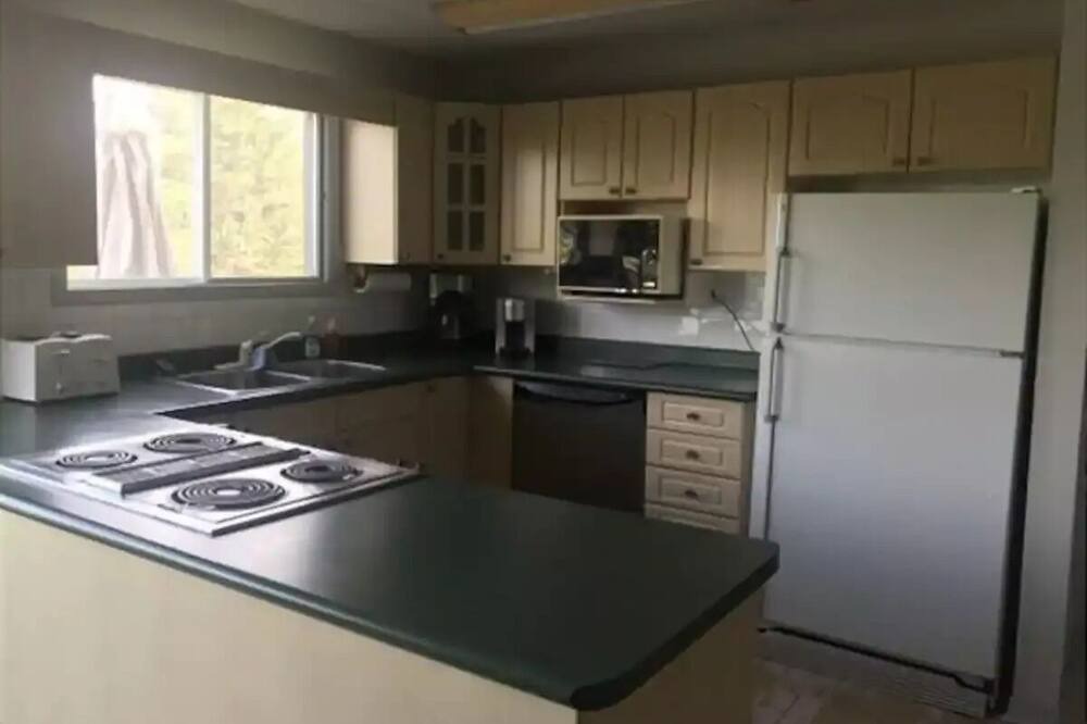 Photo of Kitchen in Gravenhurst