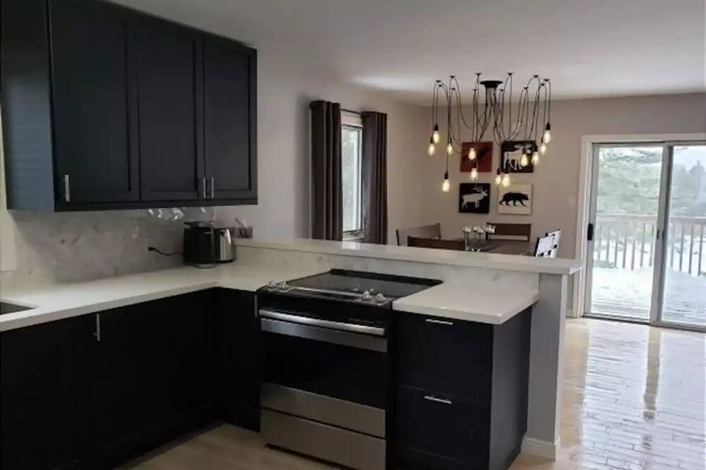 Photo of Kitchen in Gravenhurst