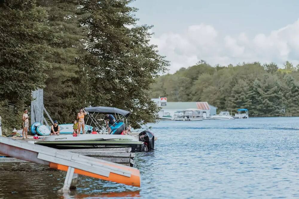 Photo of Others in Gravenhurst