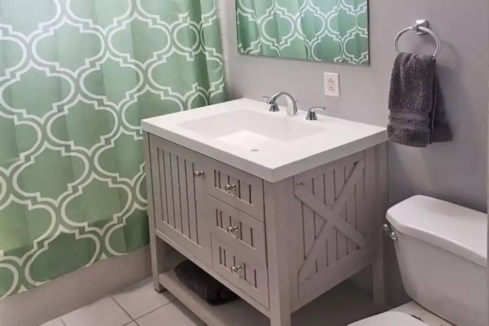 Photo of Bathroom in Gravenhurst