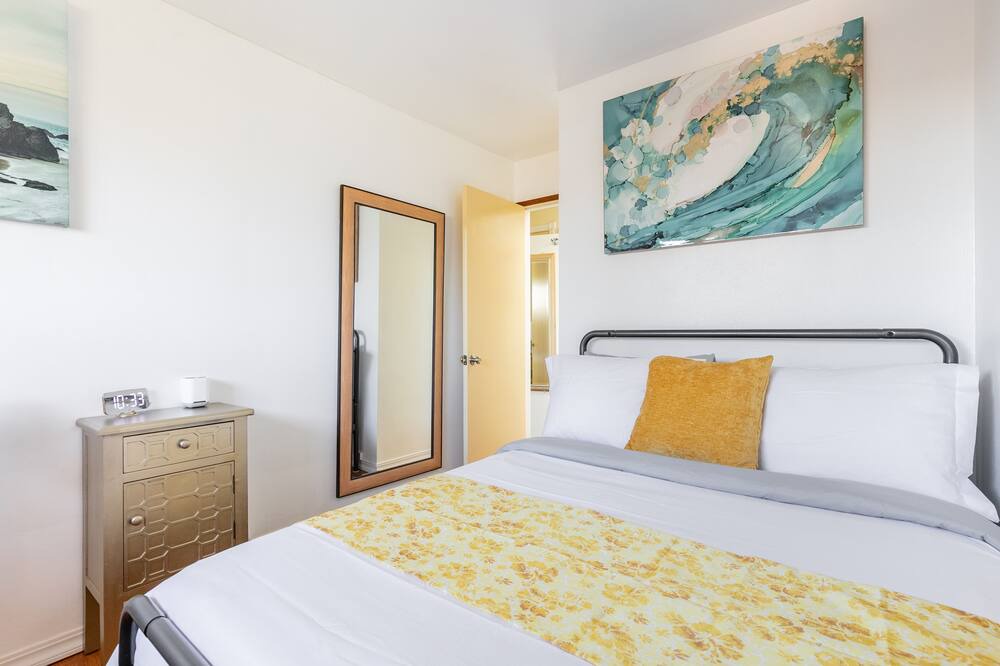 Photo of Bedroom in Bryn Mawr-Skyway