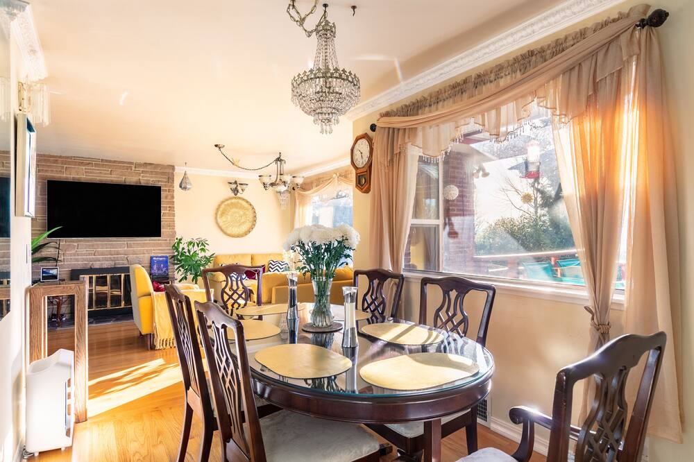 Photo of Others in Bryn Mawr-Skyway