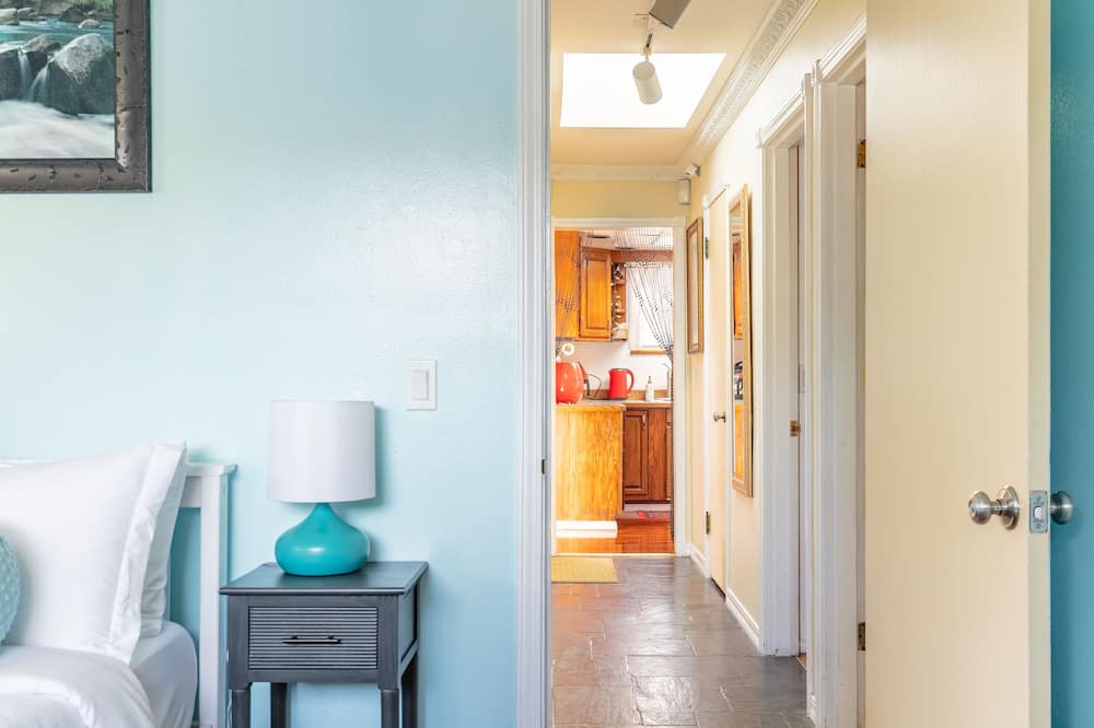 Photo of Others in Bryn Mawr-Skyway