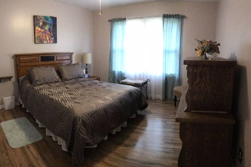Photo of Bedroom in Waneta