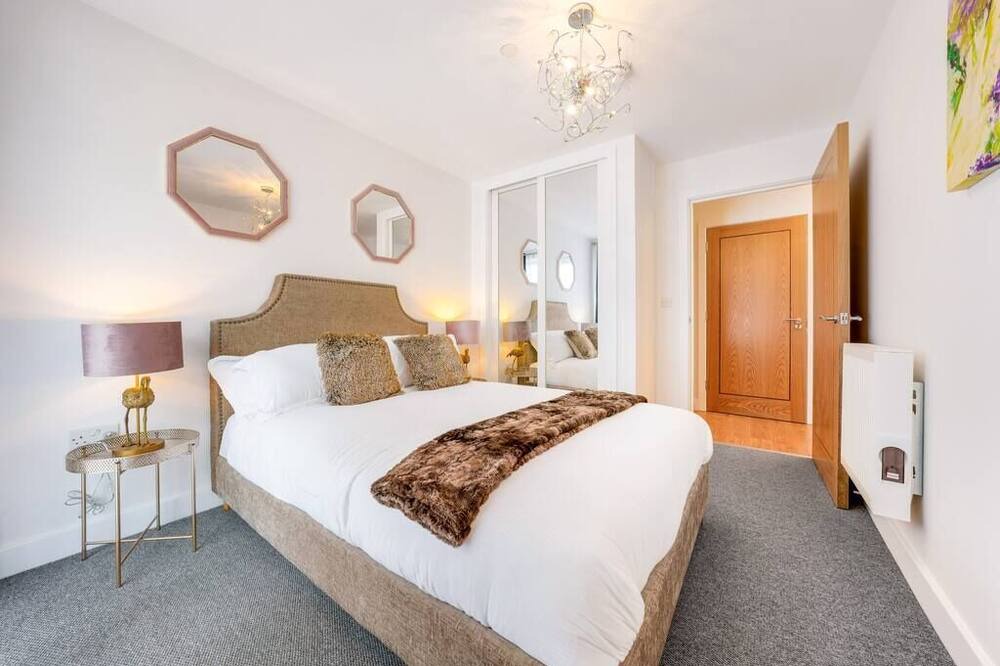 Photo of Bedroom in Redhill