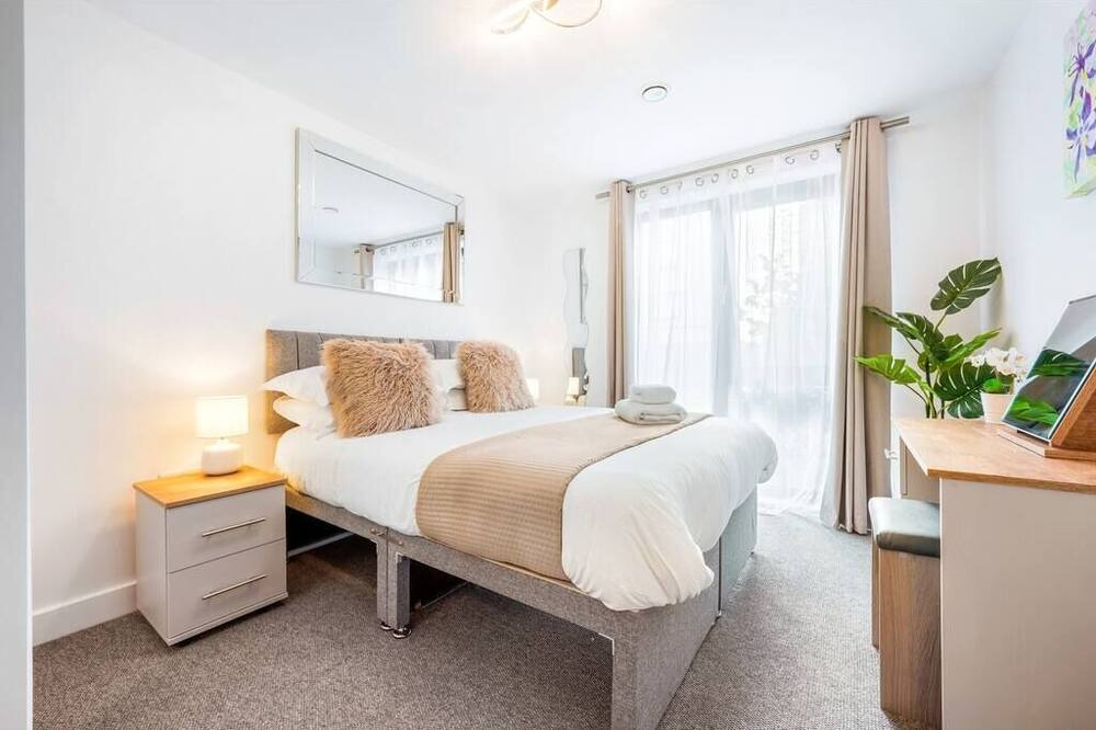 Photo of Bedroom in Redhill