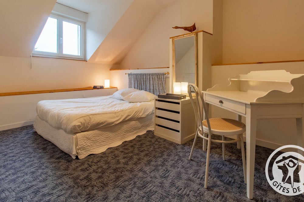 Photo of Bedroom in Saint-Clement-de-la-Place