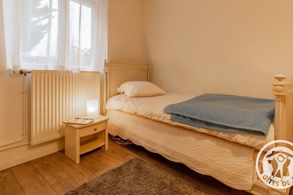 Photo of Bedroom in Saint-Clement-de-la-Place