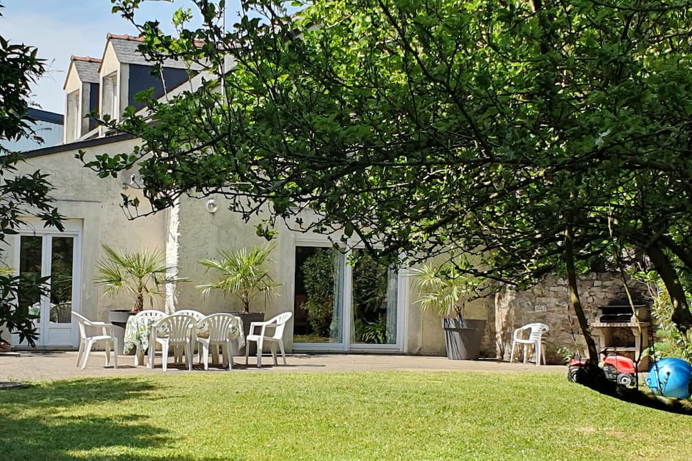Photo of Outdoor in Saint-Clement-de-la-Place