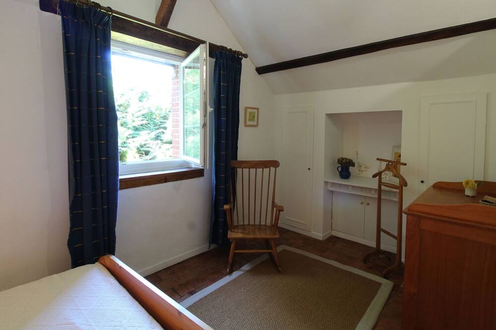 Photo of Bedroom in Saint-Clement-de-la-Place