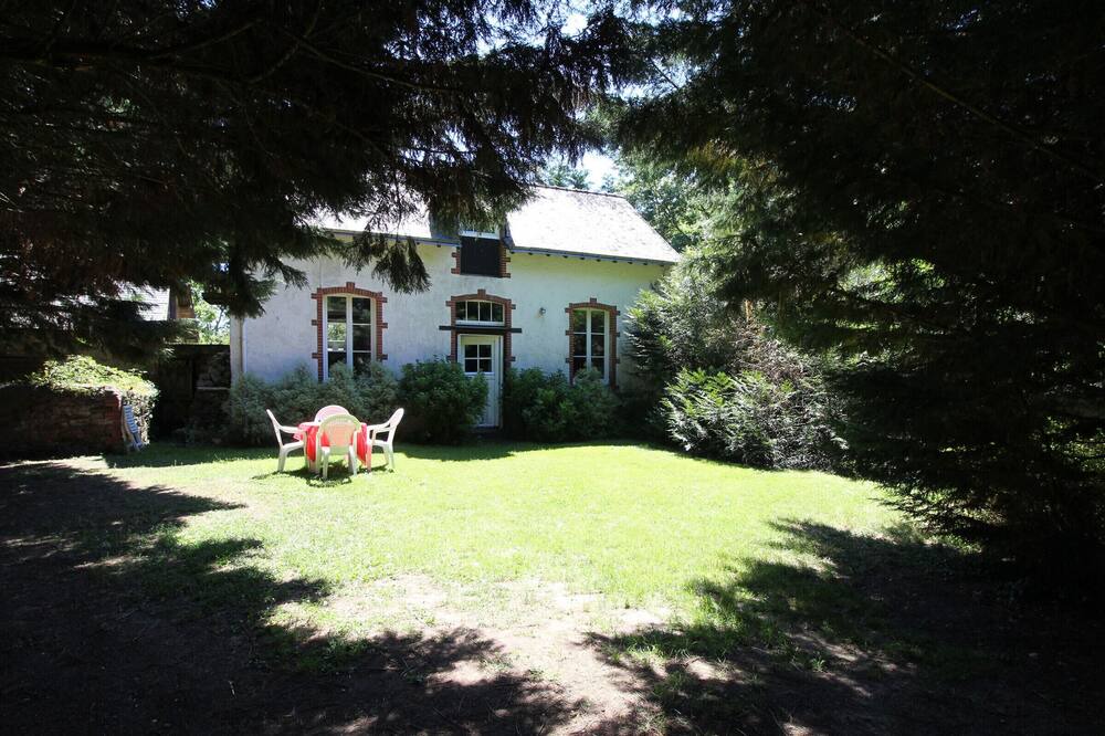 Photo of Outdoor in Saint-Clement-de-la-Place