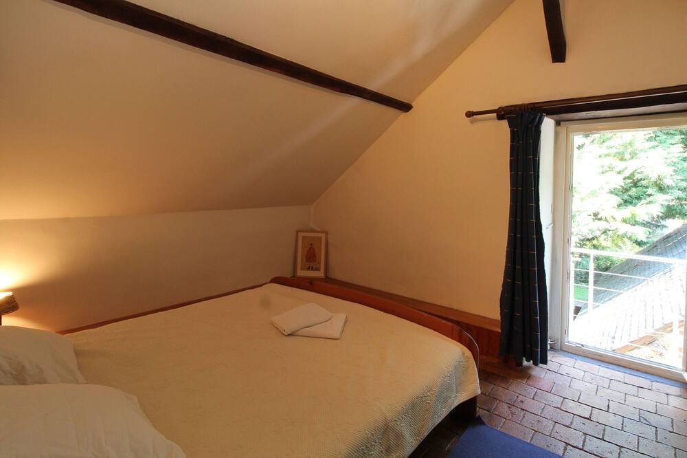 Photo of Bedroom in Saint-Clement-de-la-Place