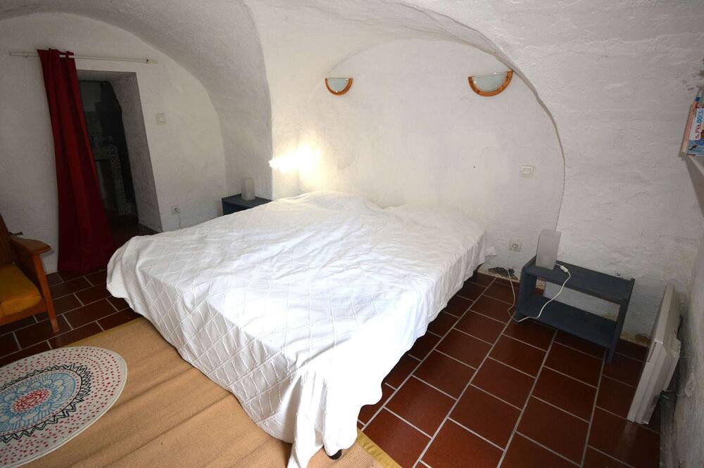 Photo of Bedroom in Labastide-de-Virac