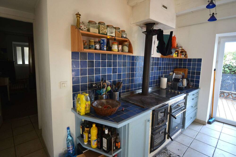 Photo of Kitchen in Labastide-de-Virac
