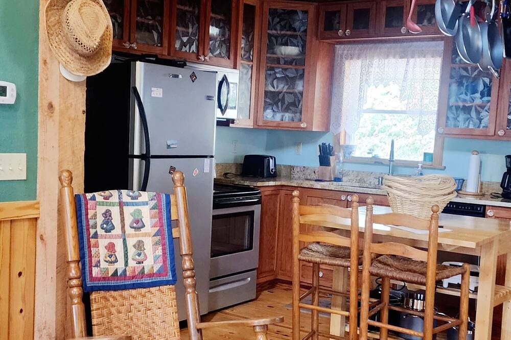 Photo of Bedroom in Robbinsville