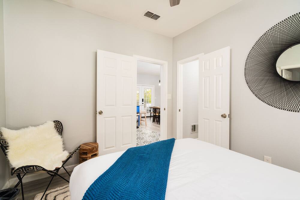 Photo of Bedroom in Highland Park