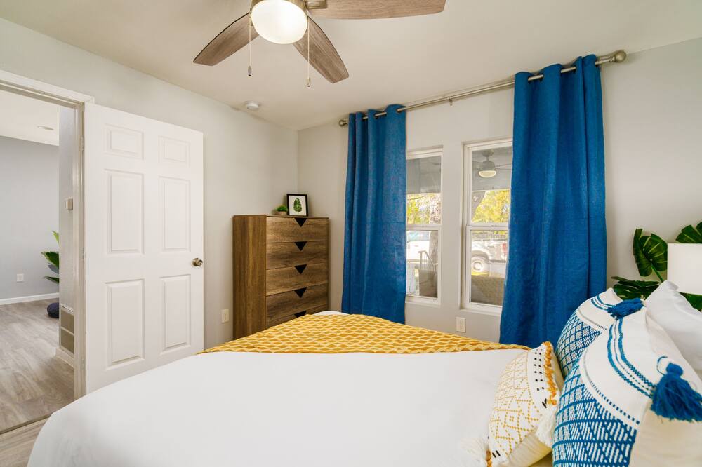 Photo of Bedroom in Highland Park