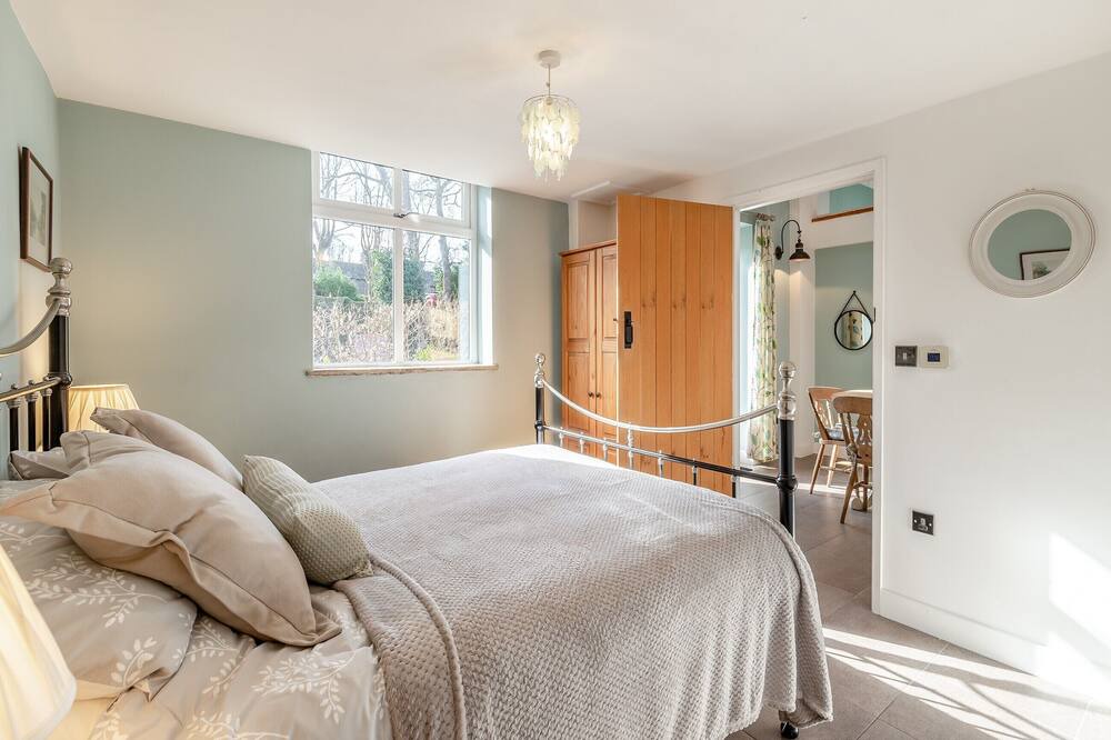 Photo of Bedroom in Sutton