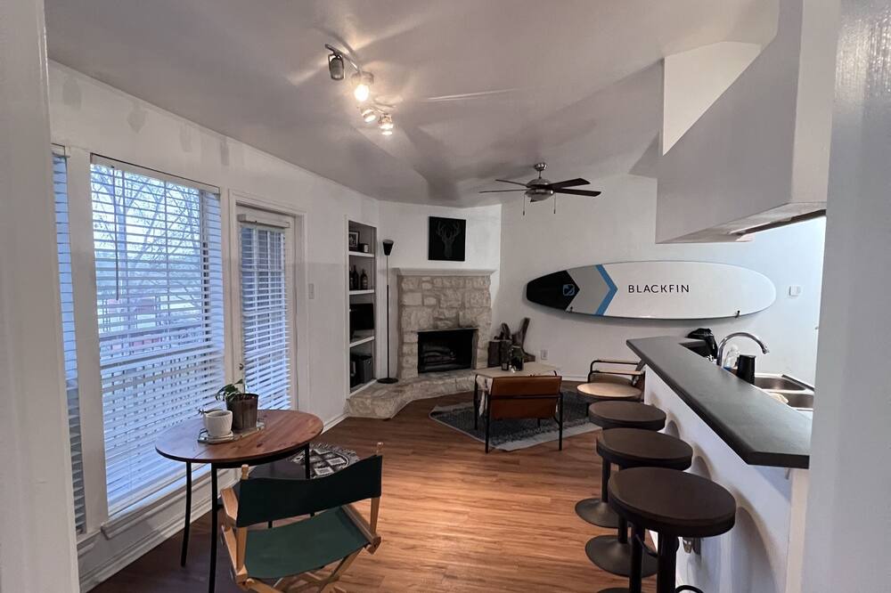 Photo of Bedroom in McNeil