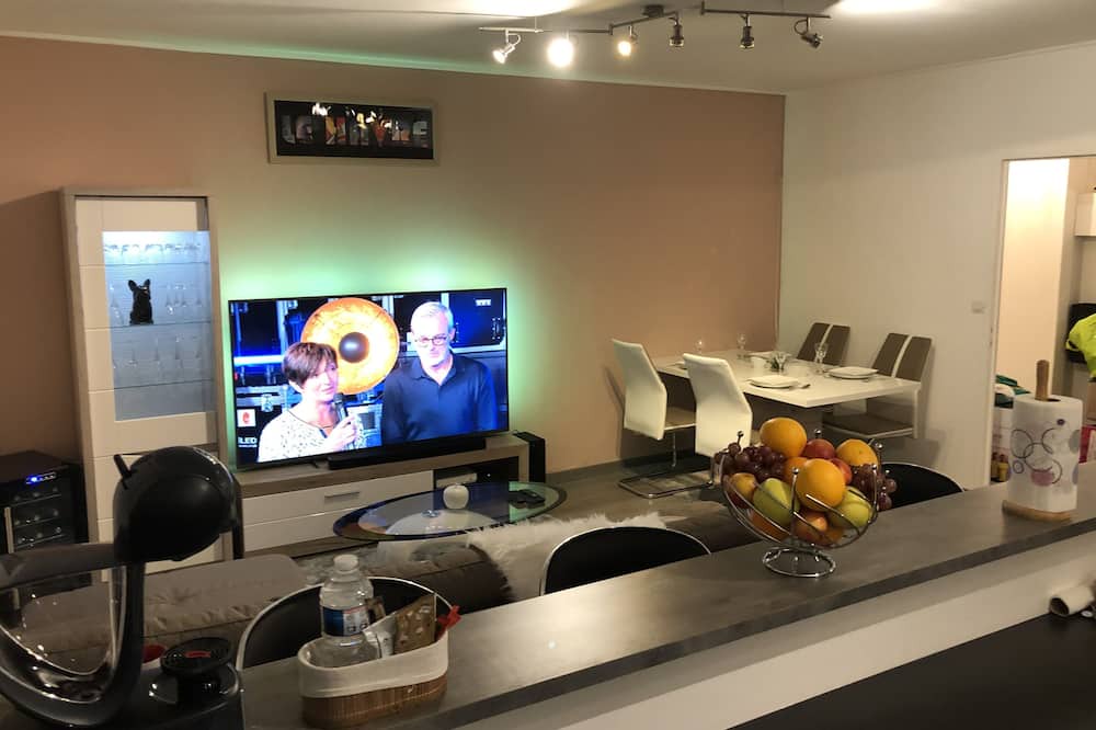 Photo of Others in Anatole France Danton