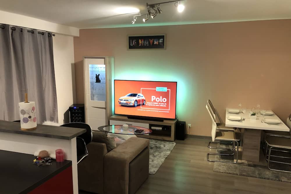 Photo of Others in Anatole France Danton