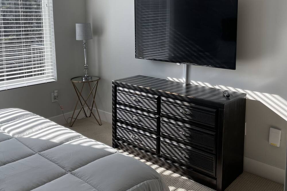 Photo of Bedroom in North Druid Hills