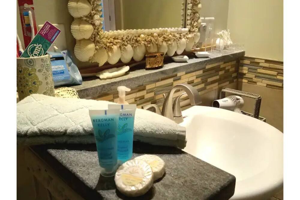 Photo of Bathroom in Faber
