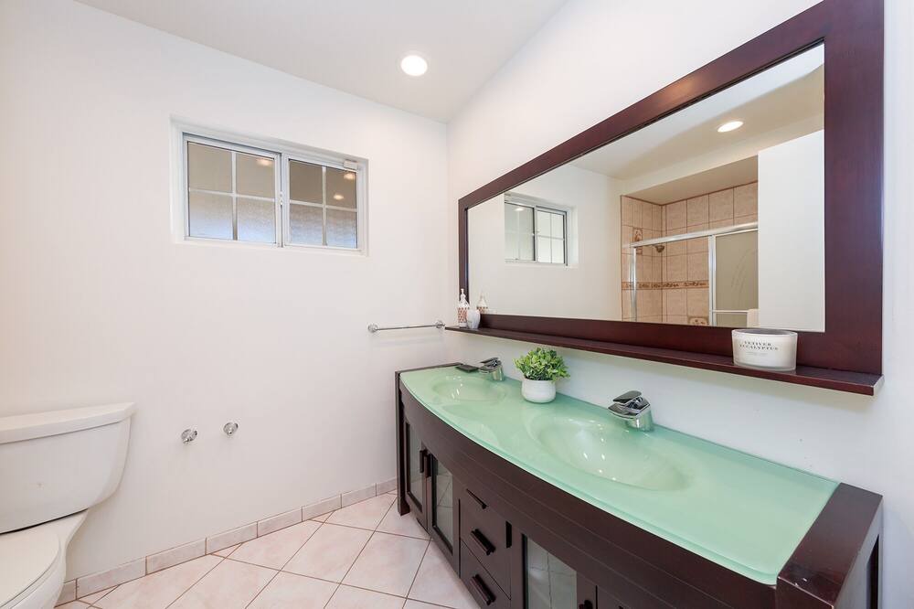 Photo of Bathroom in Canoga Park