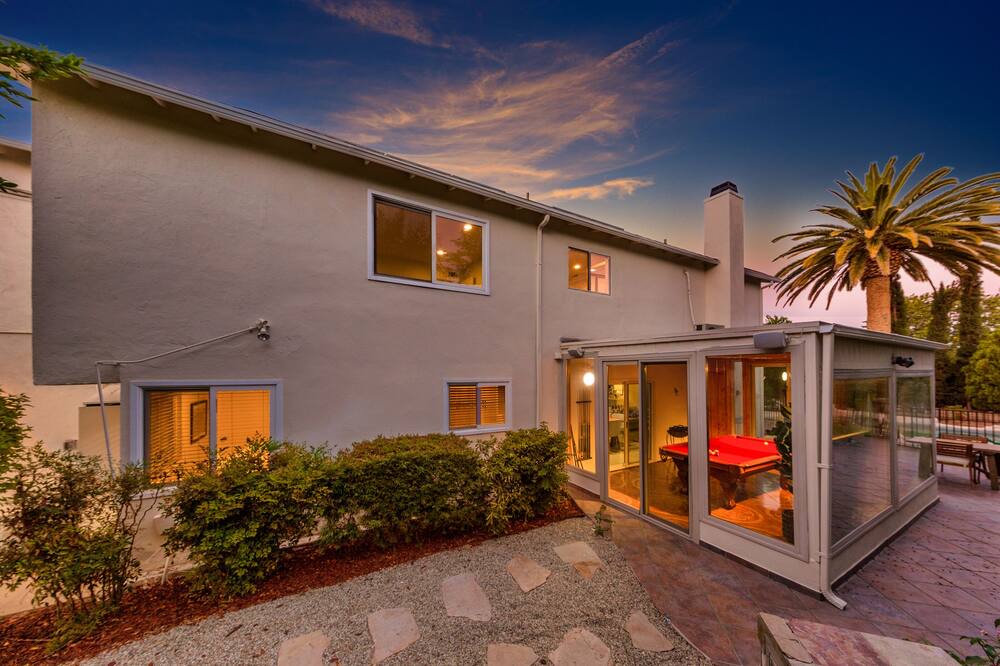Photo of Outdoor in Canoga Park