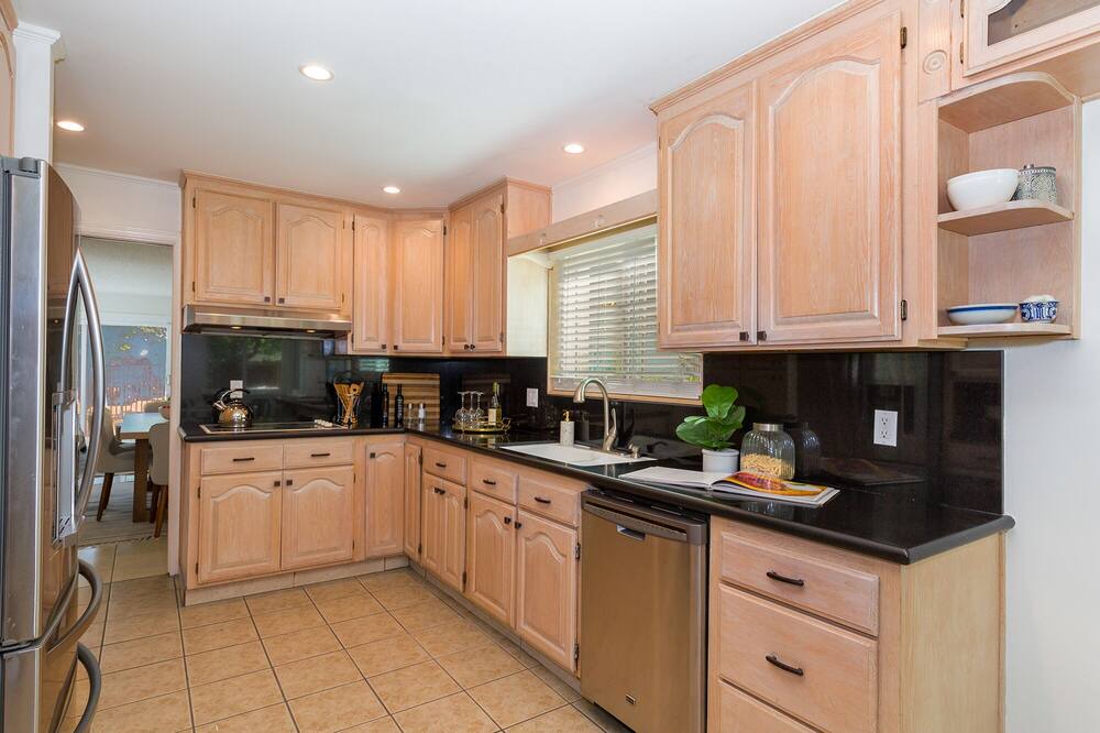 Photo of Kitchen in Canoga Park