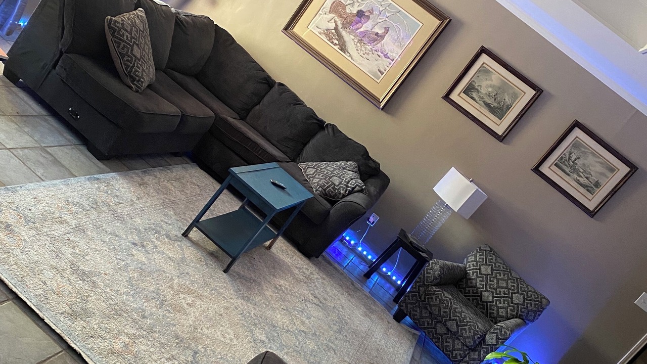 Photo of Livingroom in Moody