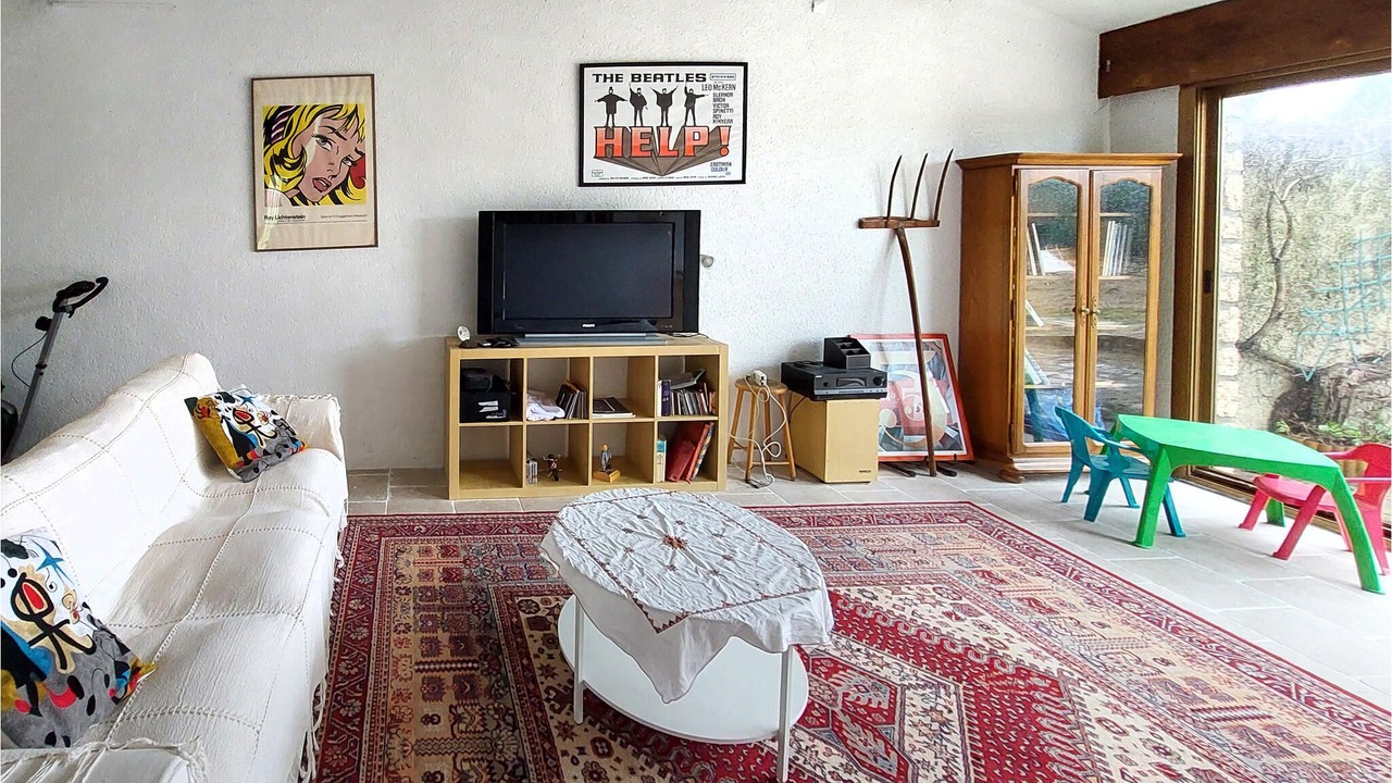 Photo of Livingroom in Sceaux-du-Gatinais