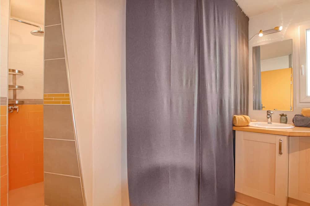 Photo of Bathroom in Saint-Martin-d'Ardeche