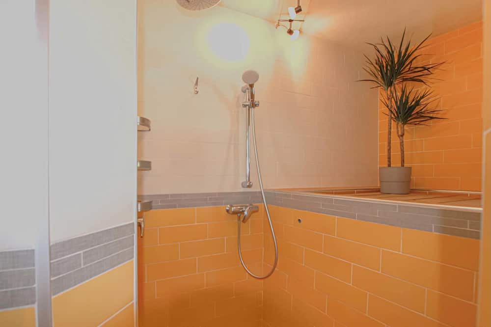 Photo of Bathroom in Saint-Martin-d'Ardeche