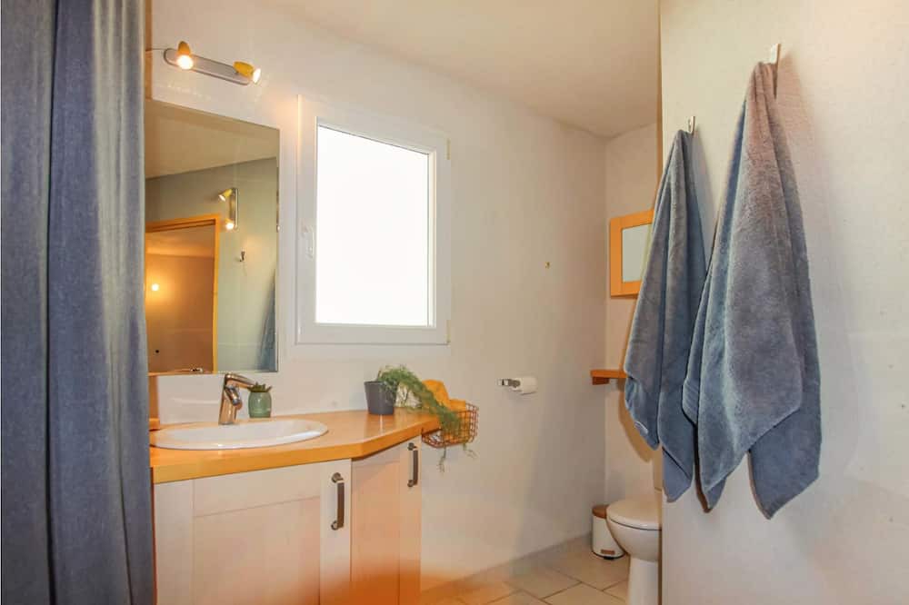 Photo of Bathroom in Saint-Martin-d'Ardeche