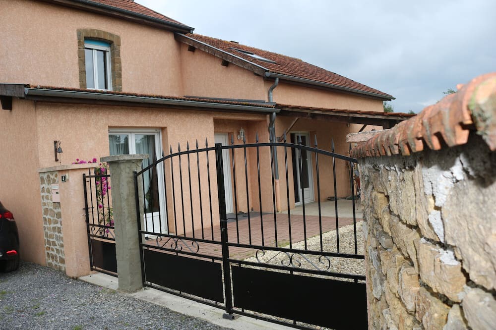 Photo of Outdoor in Girondelle