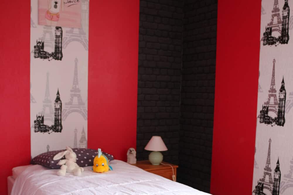 Photo of Bedroom in Girondelle