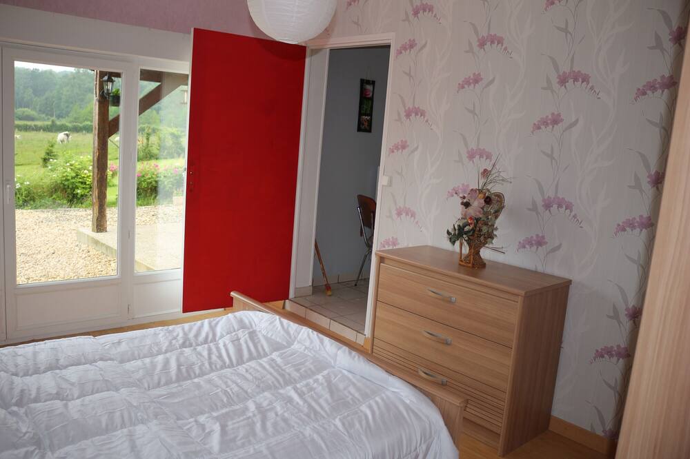 Photo of Bedroom in Girondelle