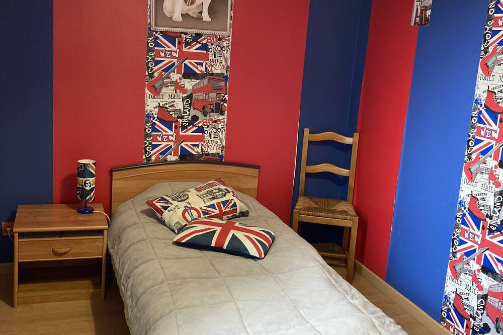 Photo of Bedroom in Girondelle