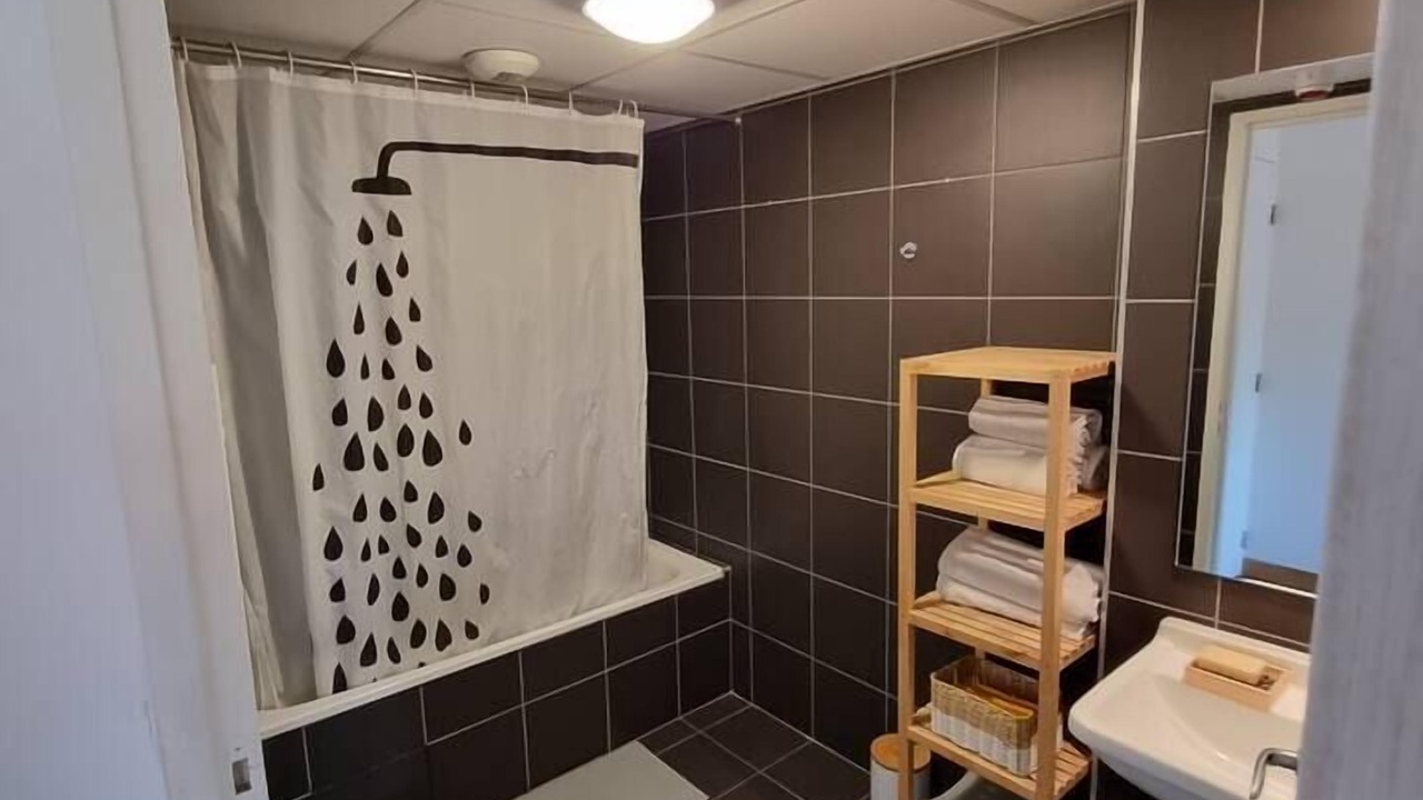 Photo of Bathroom in Quartier de la Chapelle
