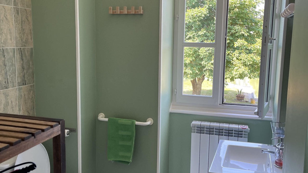 Photo of Bathroom in Clamerey