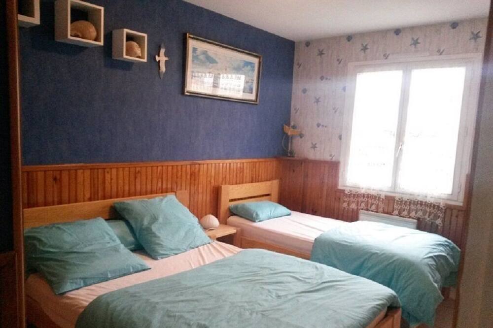 Photo of Bedroom in LʼIle-dʼOlonne