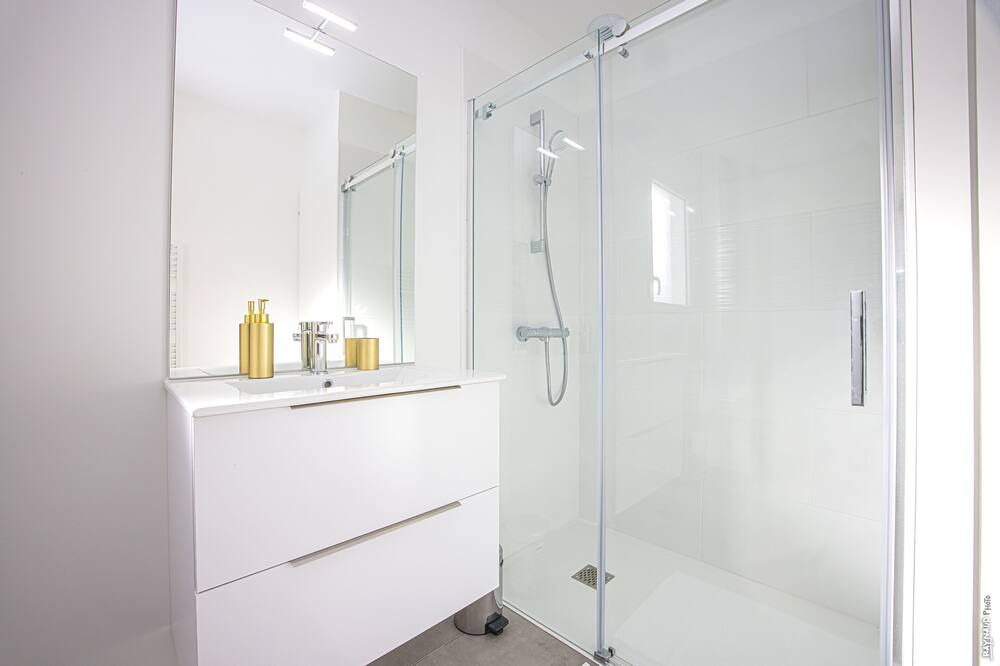Photo of Bathroom in Le Sequestre