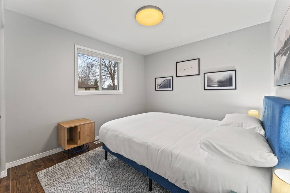 Photo of Bedroom in LaSalle