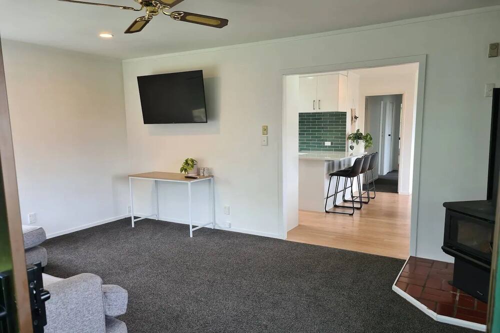 Photo of Others in Pukehangi