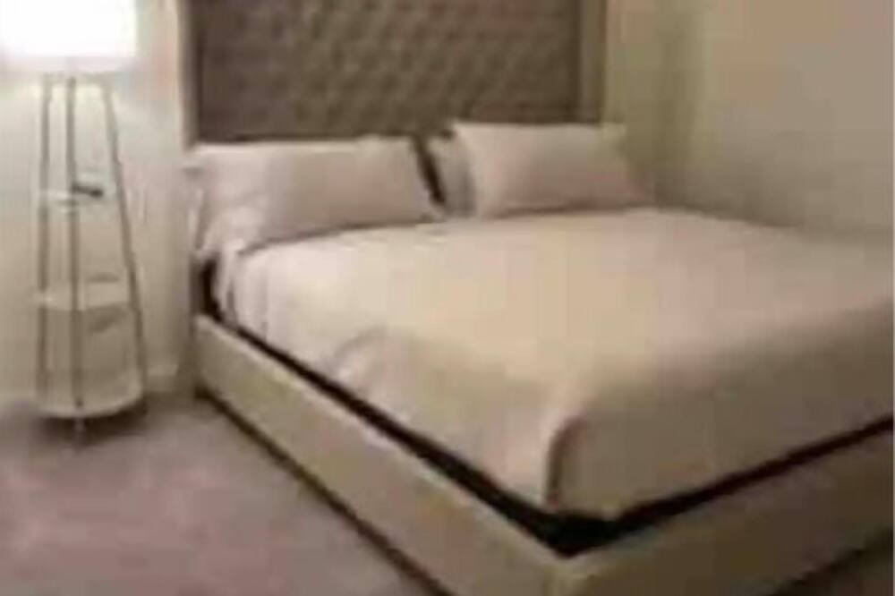 Photo of Bedroom in Harrison