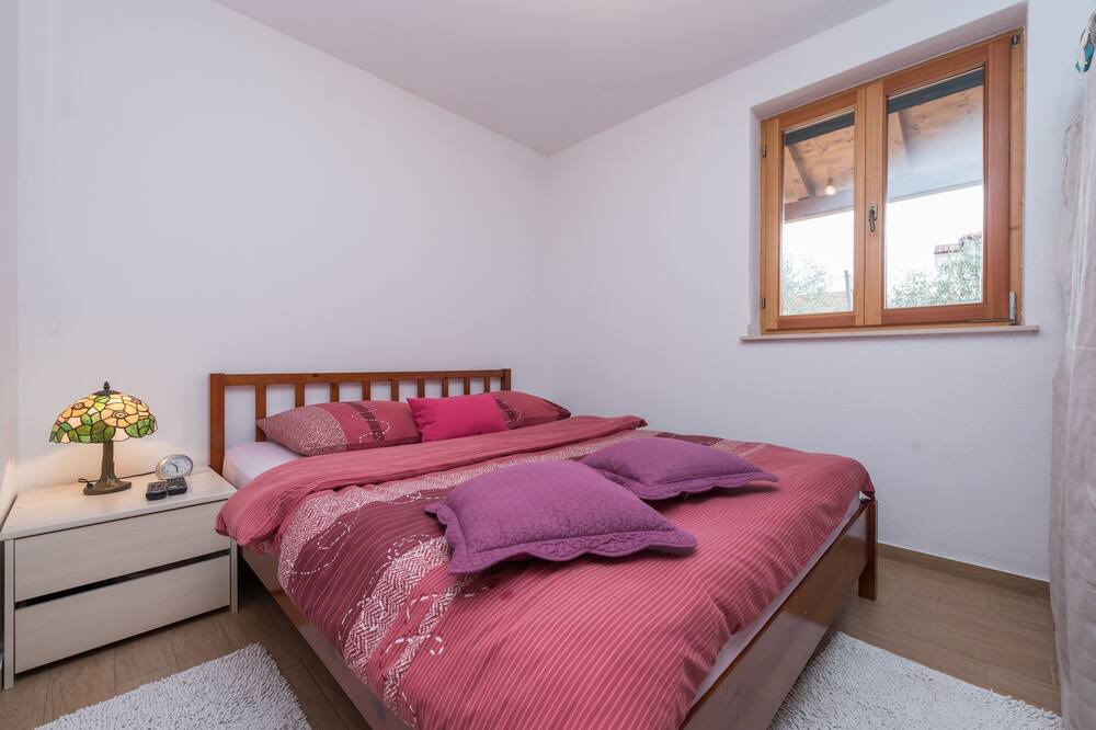 Photo of Bedroom in Brodarica